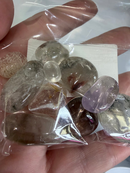 Mixed Quartz Tumbles – 50g