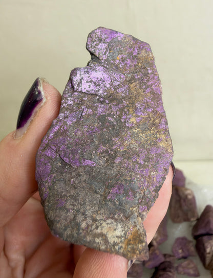Raw Purpurite Pieces – 20g Pack | Intuitively Chosen