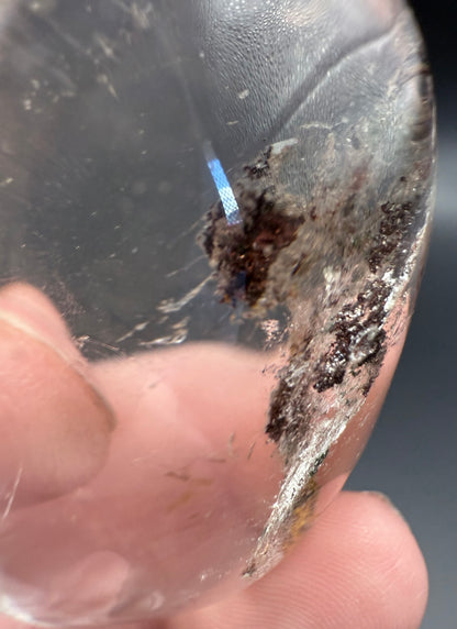 High Quality Garden Quartz (Lodolite) Palm Stone