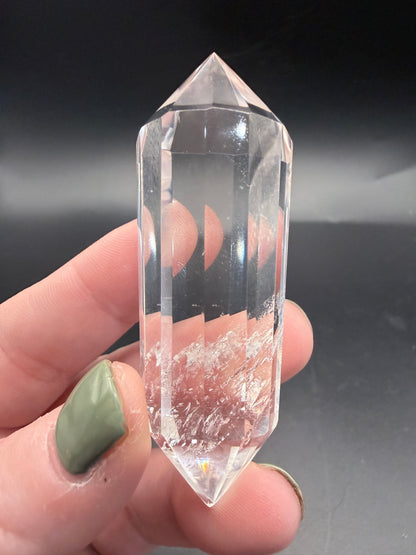 Clear Quartz Vogel Wand with Phantoms – 50 g | 7.2 × 4 cm