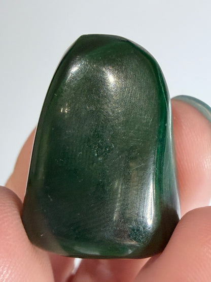 Malachite Tumble Stone – Soft Banded G -