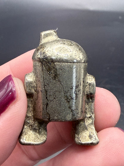 🤖 Crystal R2-D2 Carvings – Galactic Guardians of Energy