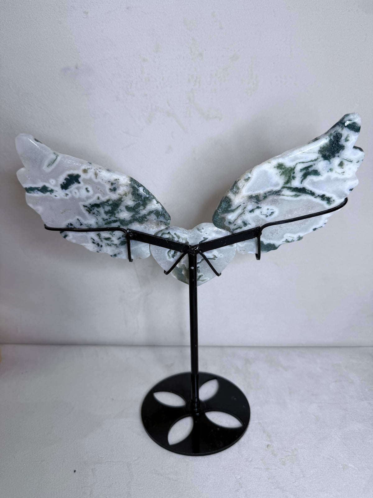 Moss Agate Angel Wings with Heart on Stand – 25cm