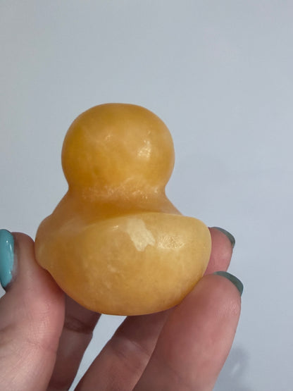 Orange Calcite Duck Carving – 150g 5.5cm