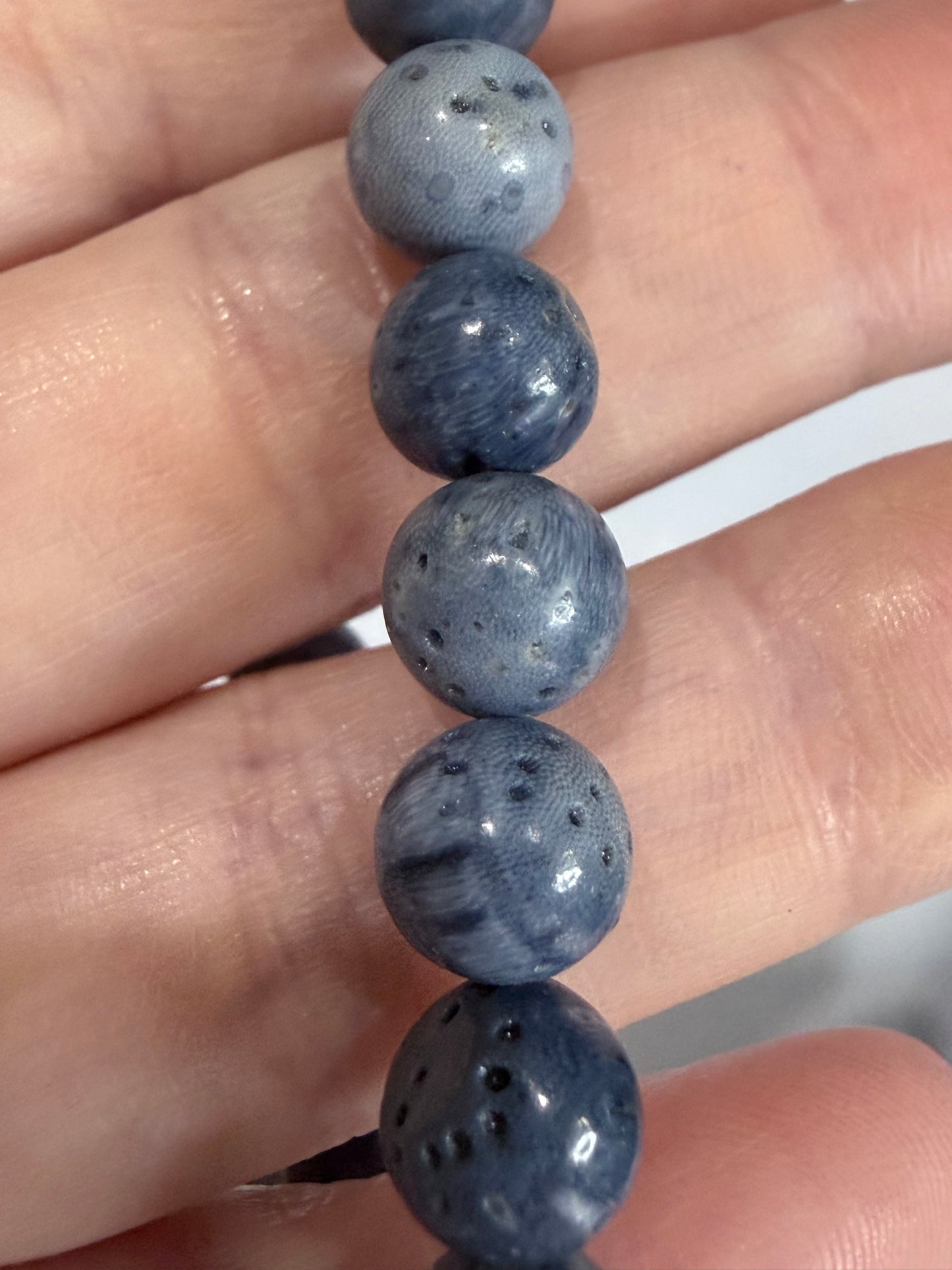 8mm Blue Fossil Coral Bracelet (Colour Enhanced) – Ocean Energy & Grounding