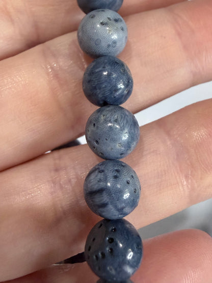 8mm Blue Fossil Coral Bracelet (Colour Enhanced) – Ocean Energy & Grounding