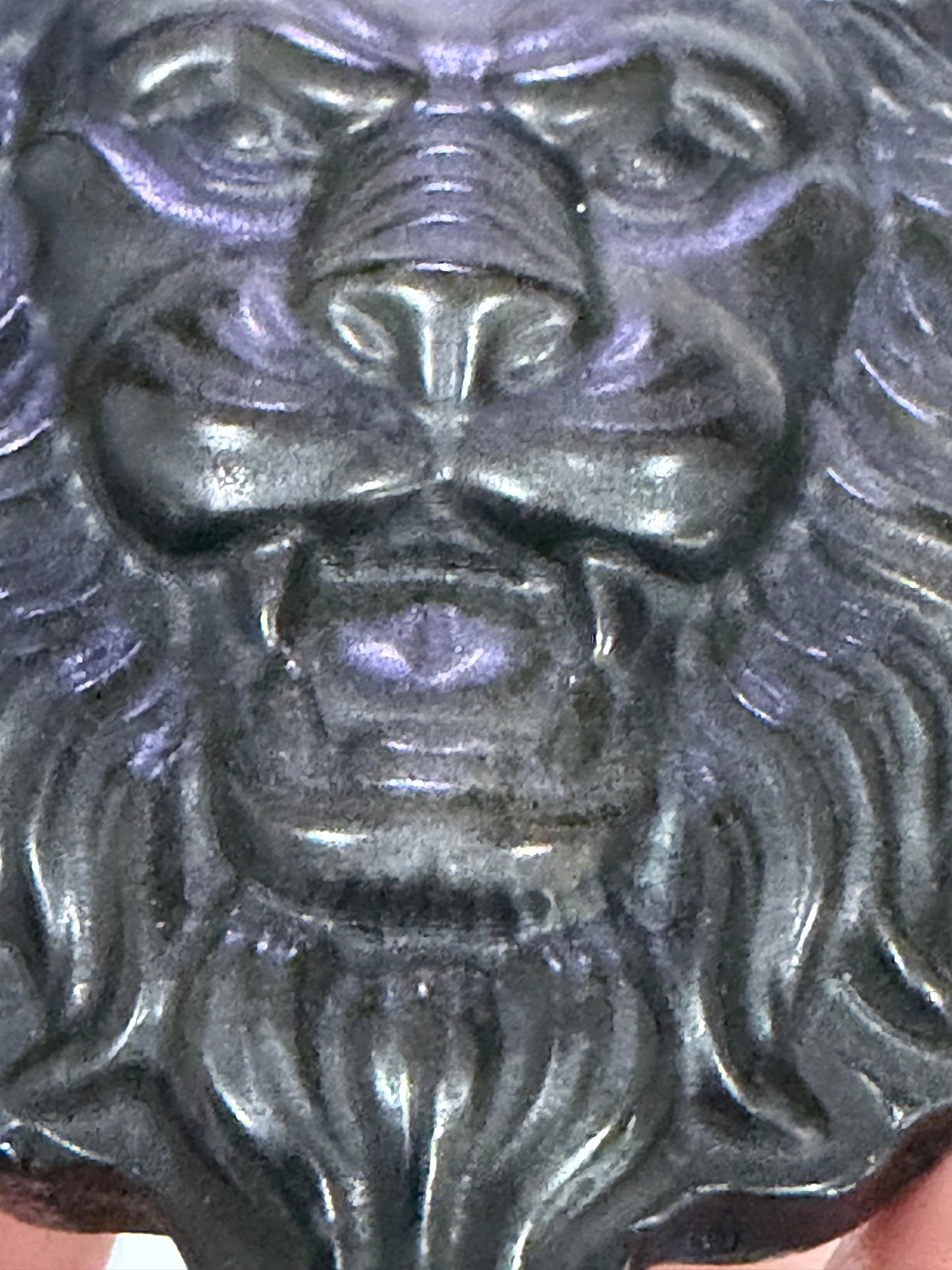Silver Sheen Obsidian Lion Head Carving – 6.5cm