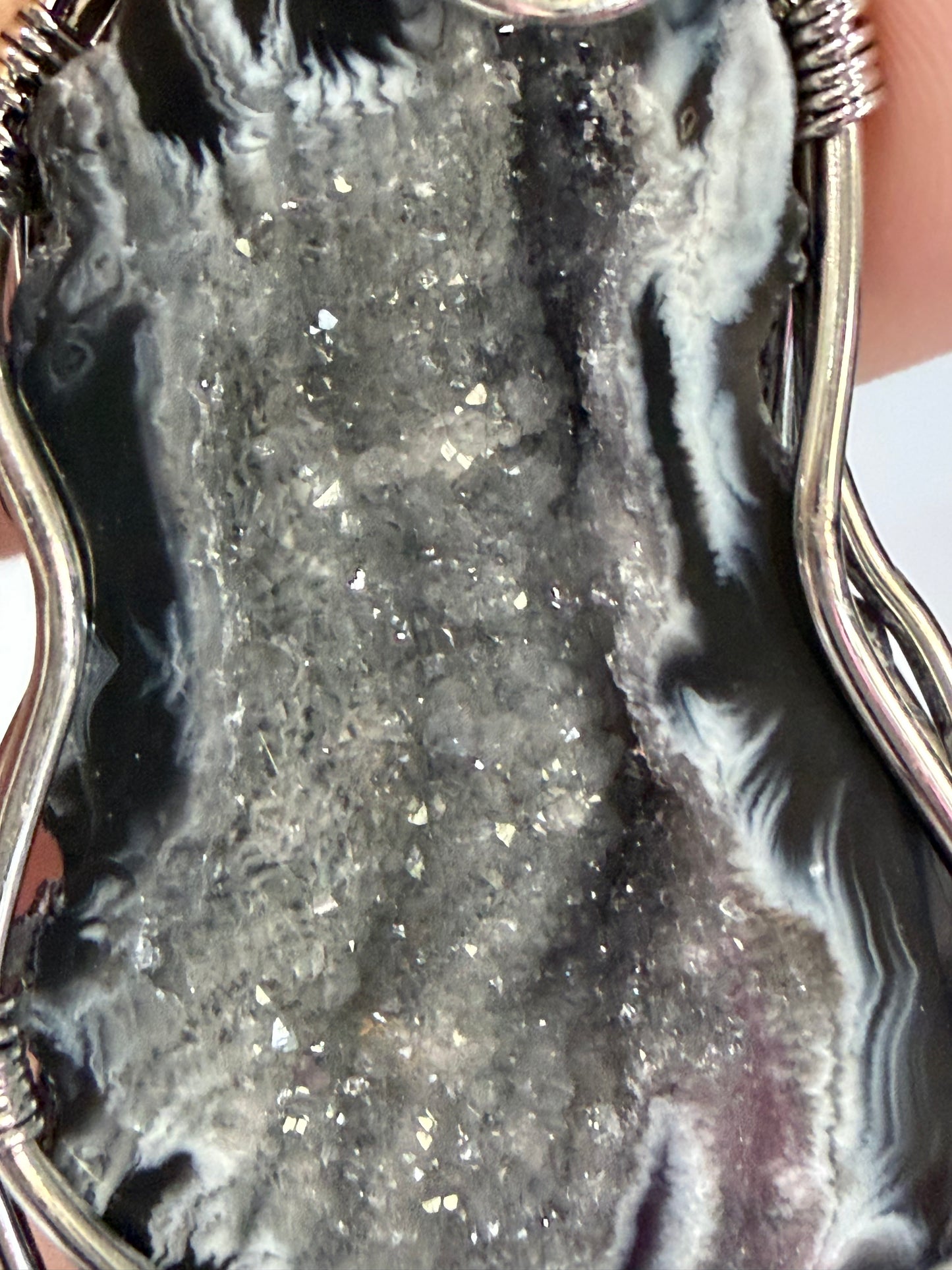 925 Silver Druzy Agate Pendant – Wire Wrapped Statement Piece (4.8cm)