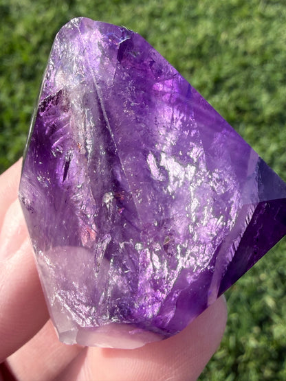 Amethyst Freeform (Deep Purple Tip) – 65g B