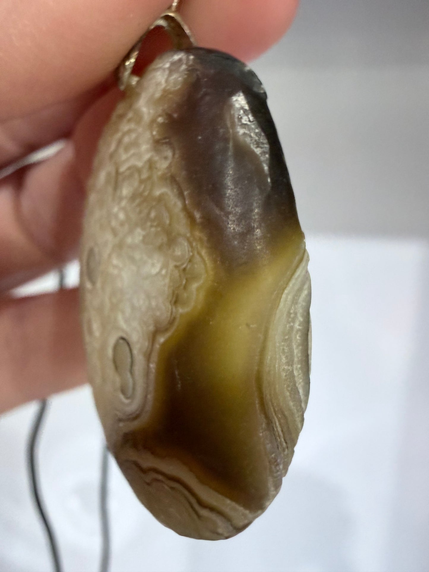 Gobi Eye Agate Pendant – Rare Desert Agate | 4cm