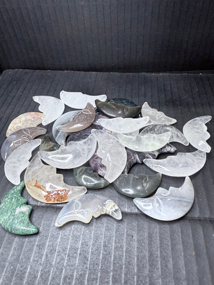 Small Moon Face Carvings (Assorted Crystals)