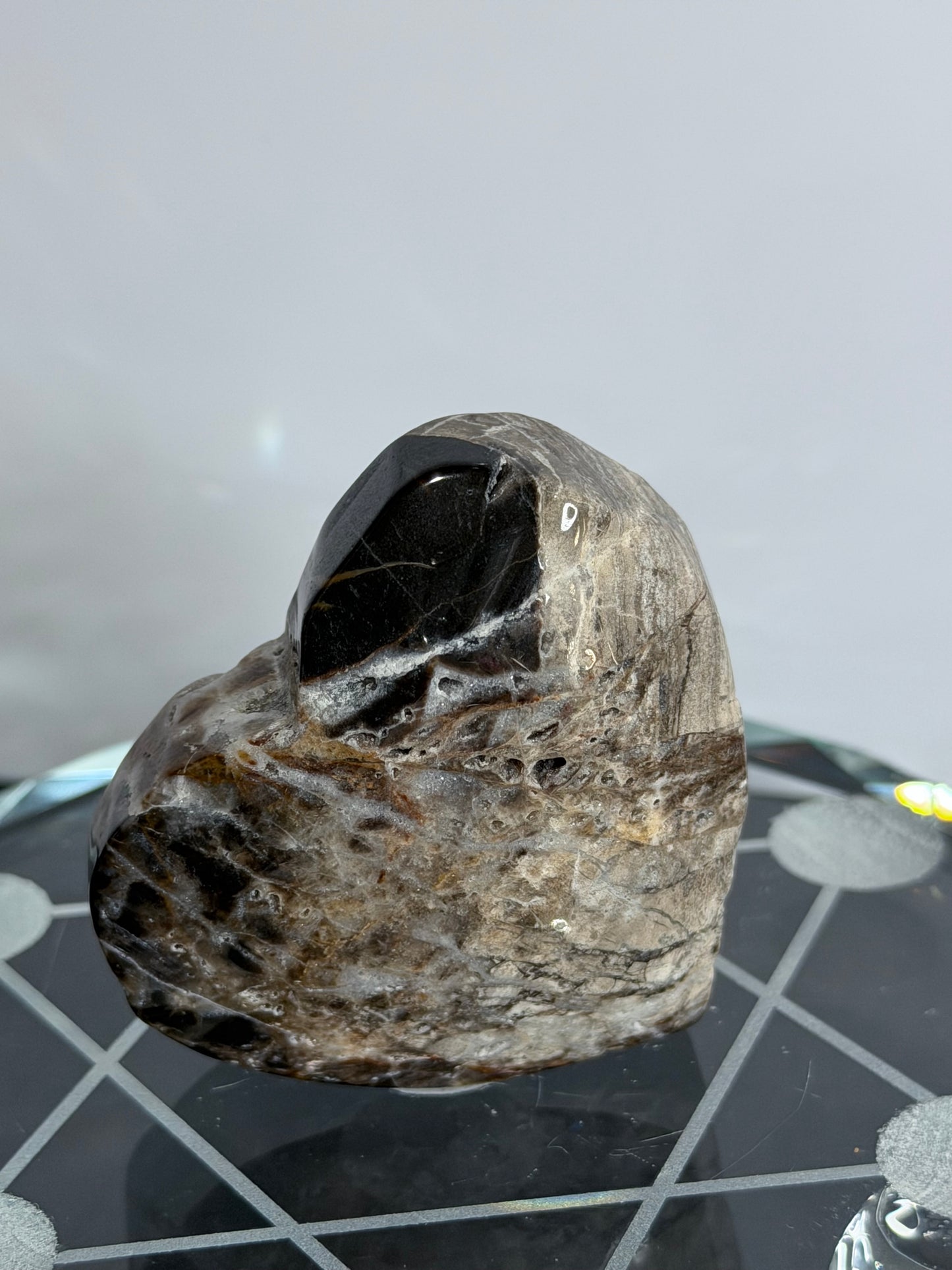 Sphalerite Free-Standing Heart D 5.3cm