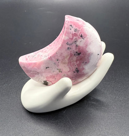 Peruvian Pink Rhodonite Crescent Moon 110g 6.2×5.8cm