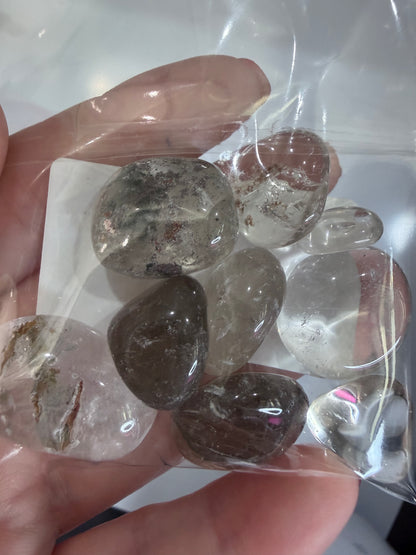 Mixed Quartz Tumbles – 50g