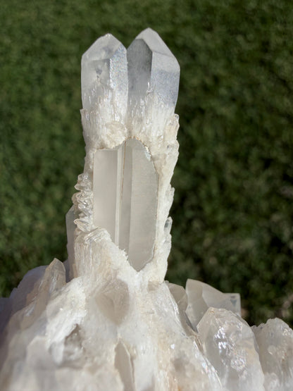 Quartz Twin Crystal Cluster – 75g