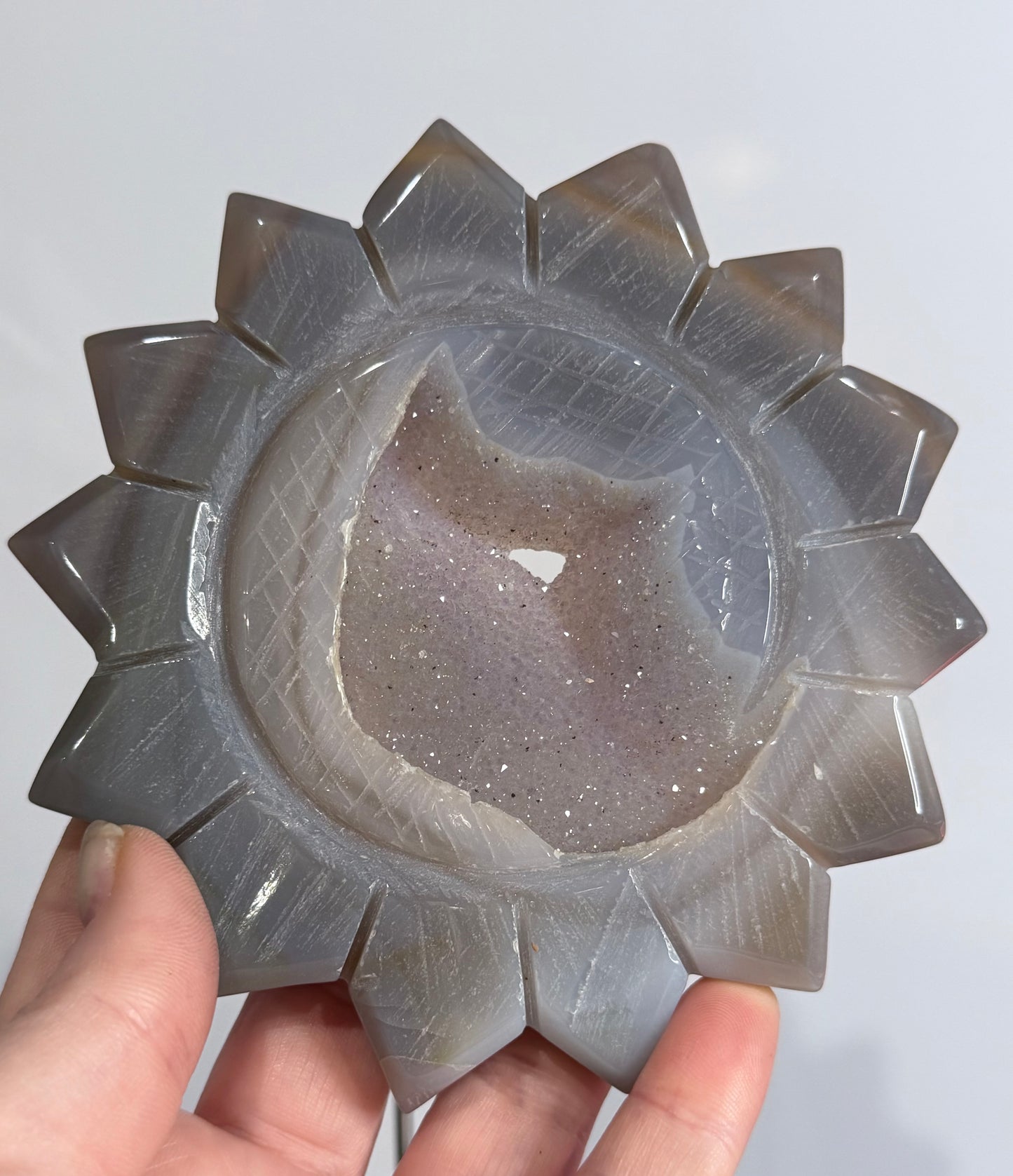 Agate Druzy Sunflower Carving with Acrylic Display Stand – 12.5cm | 262g