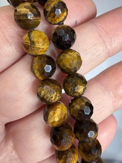 8mm Tiger’s Eye Faceted Bracelet

Confidence • Protection • Strength