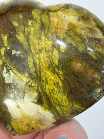 Green Opal Heart with Stand – 156g | 6.8cm