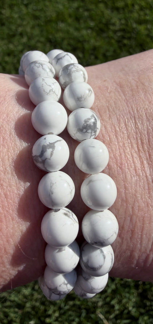 8mm Howlite Bracelet