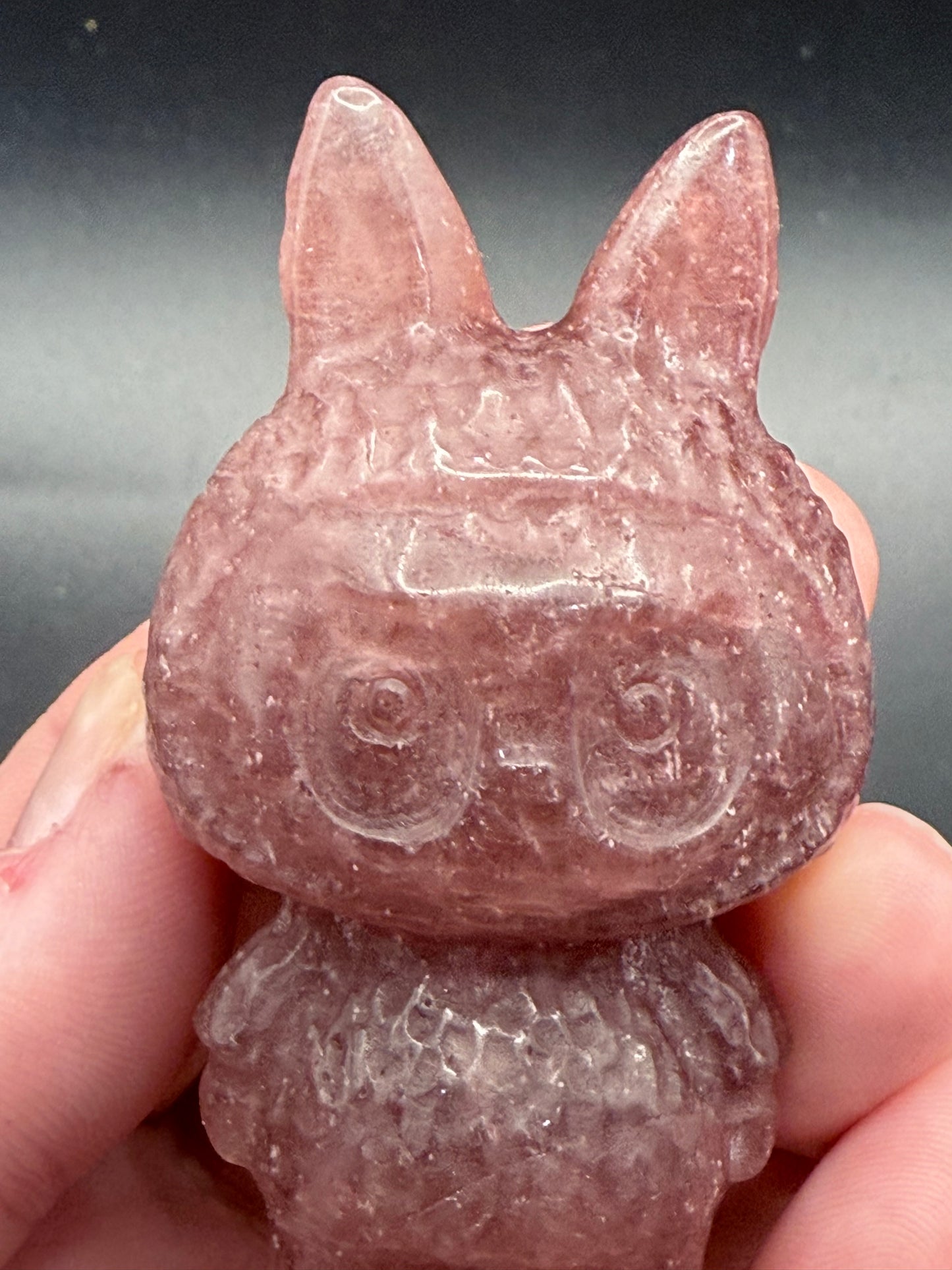 Strawberry Quartz Labubu Carving 7.7cm
