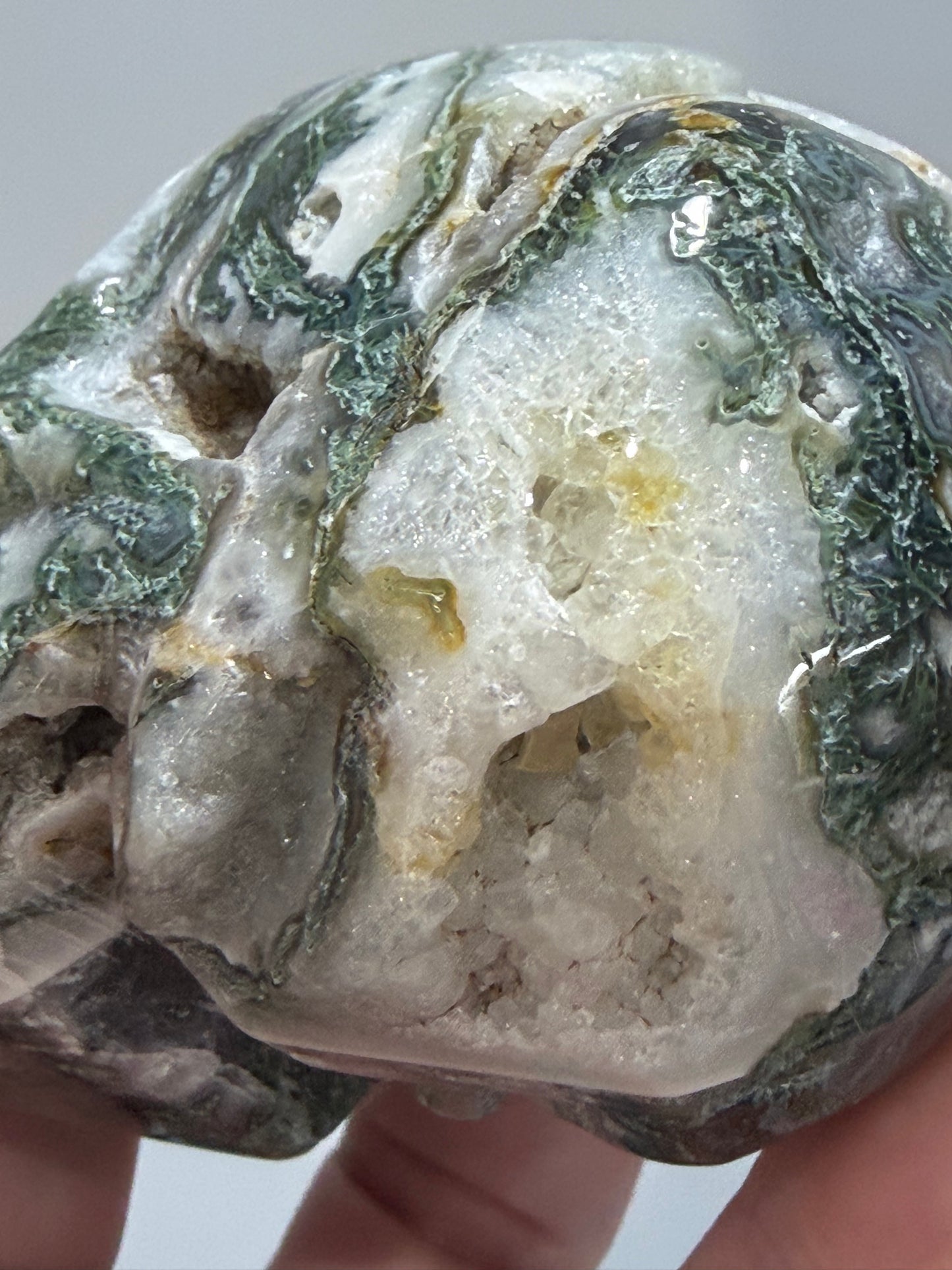 Moss Agate Druzy Skull – 6.5cm 265g