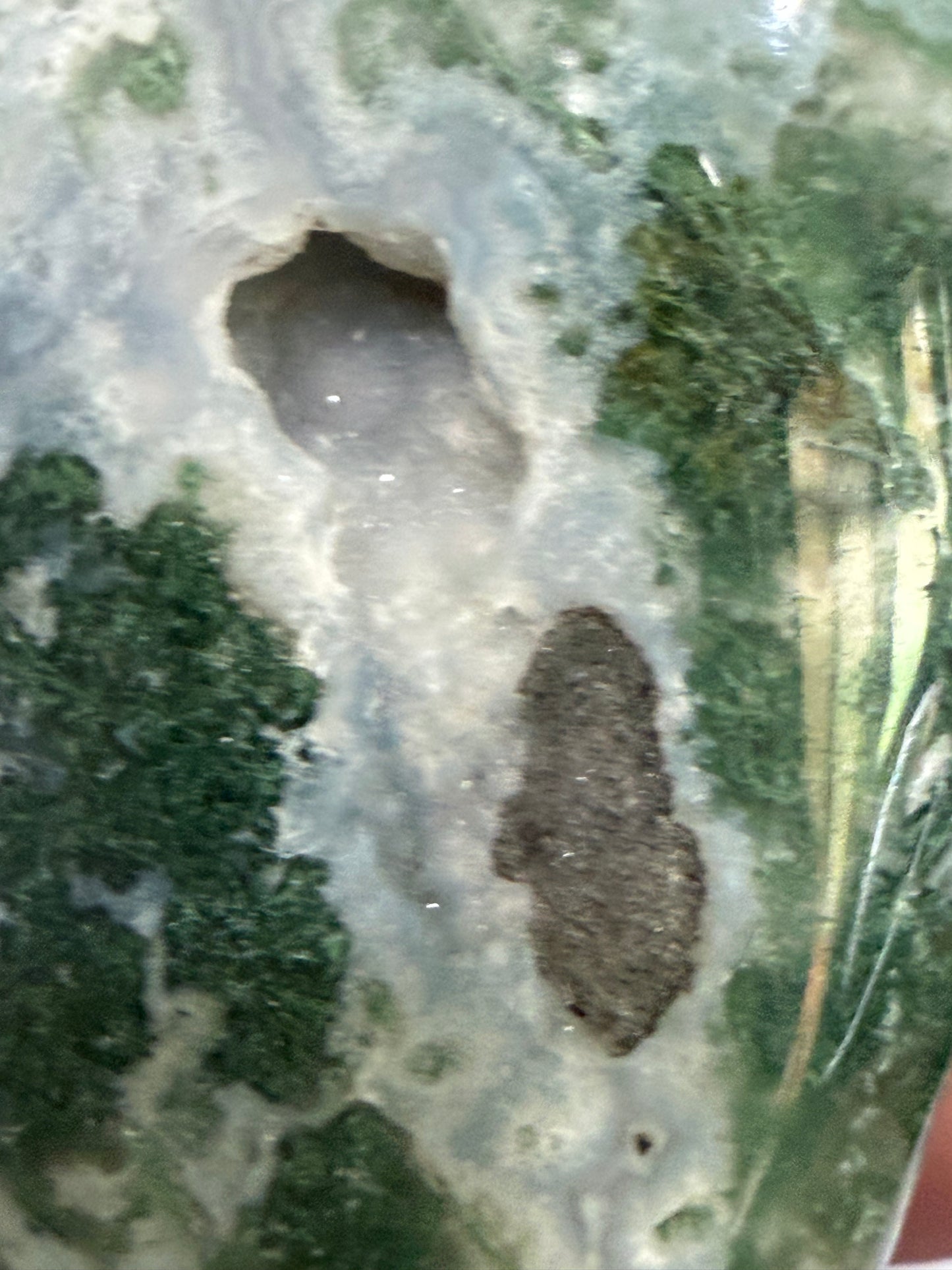 Moss Agate Moon Face Carving – 12.2cm