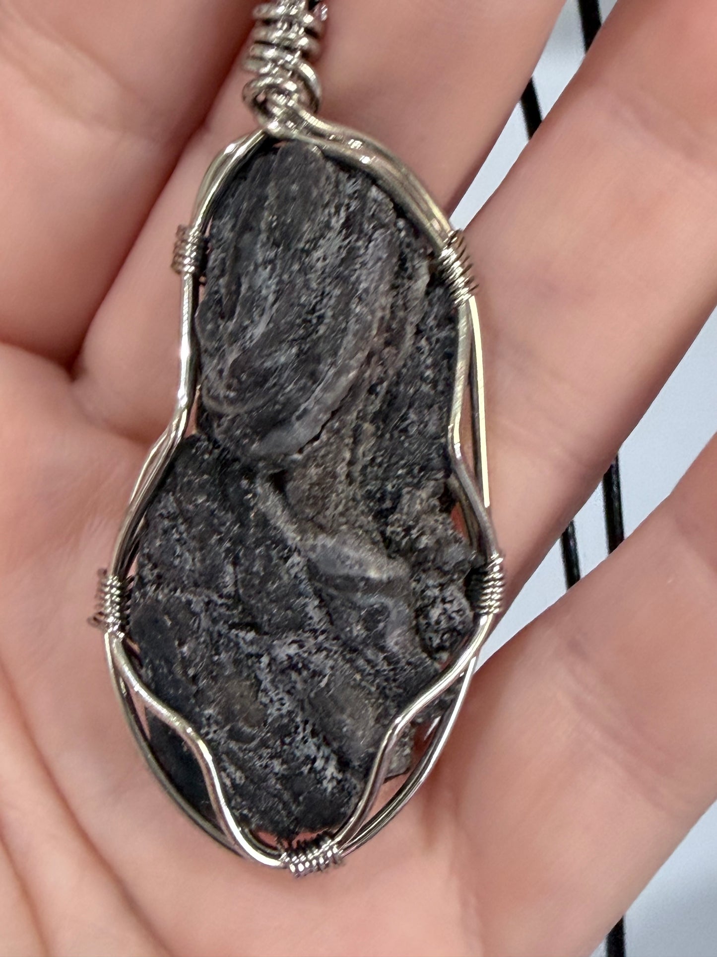 925 Silver Druzy Agate Pendant – Wire Wrapped Statement Piece (4.8cm)
