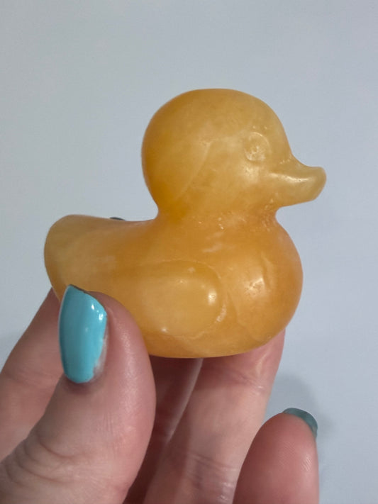 Orange Calcite Duck Carving – 150g 5.5cm