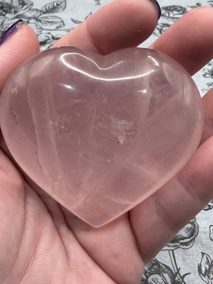 Rose Quartz Heart with Silver Stand – Love & Calm (156g | 6.7 × 6.3cm)