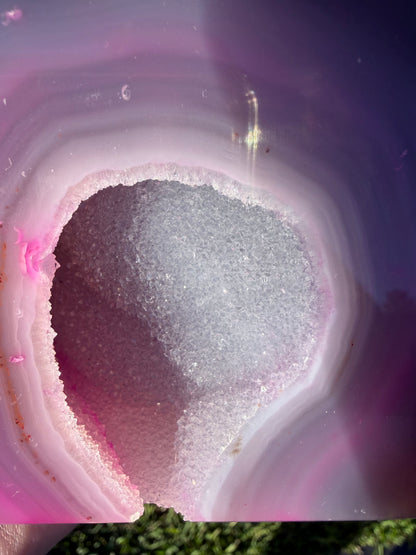 Pink Dyed Agate Geode Lamp – 1kg