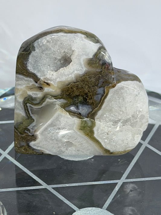 Moss Agate Druzy Heart – Self Standing C - 5.6cm