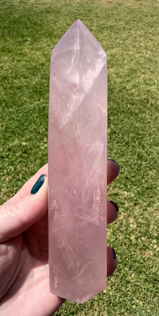 Premium Rose Quartz Tower – 420g | 17 × 4 cm