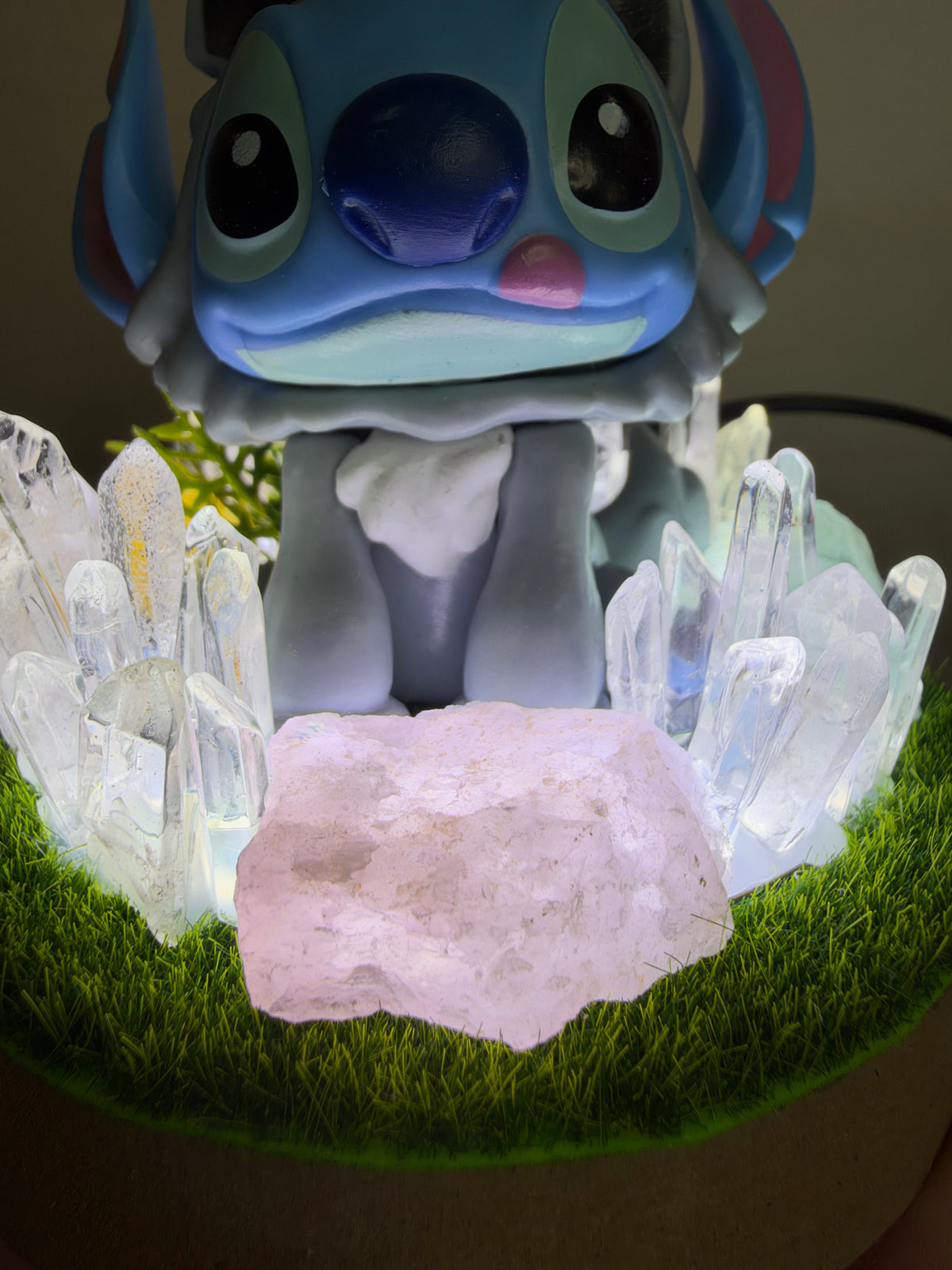 Stitch & Scrump Fluorite Crystal Garden USB Lamp