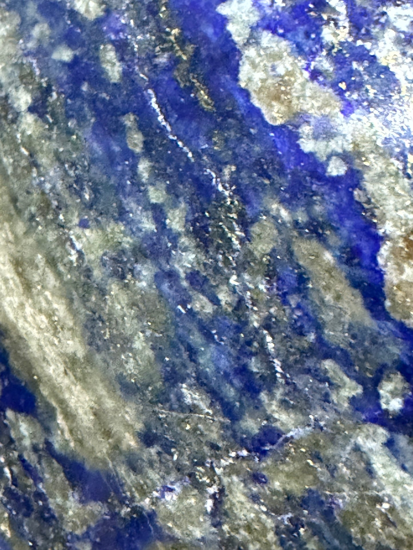 Lapis Lazuli Self-Standing Heart E