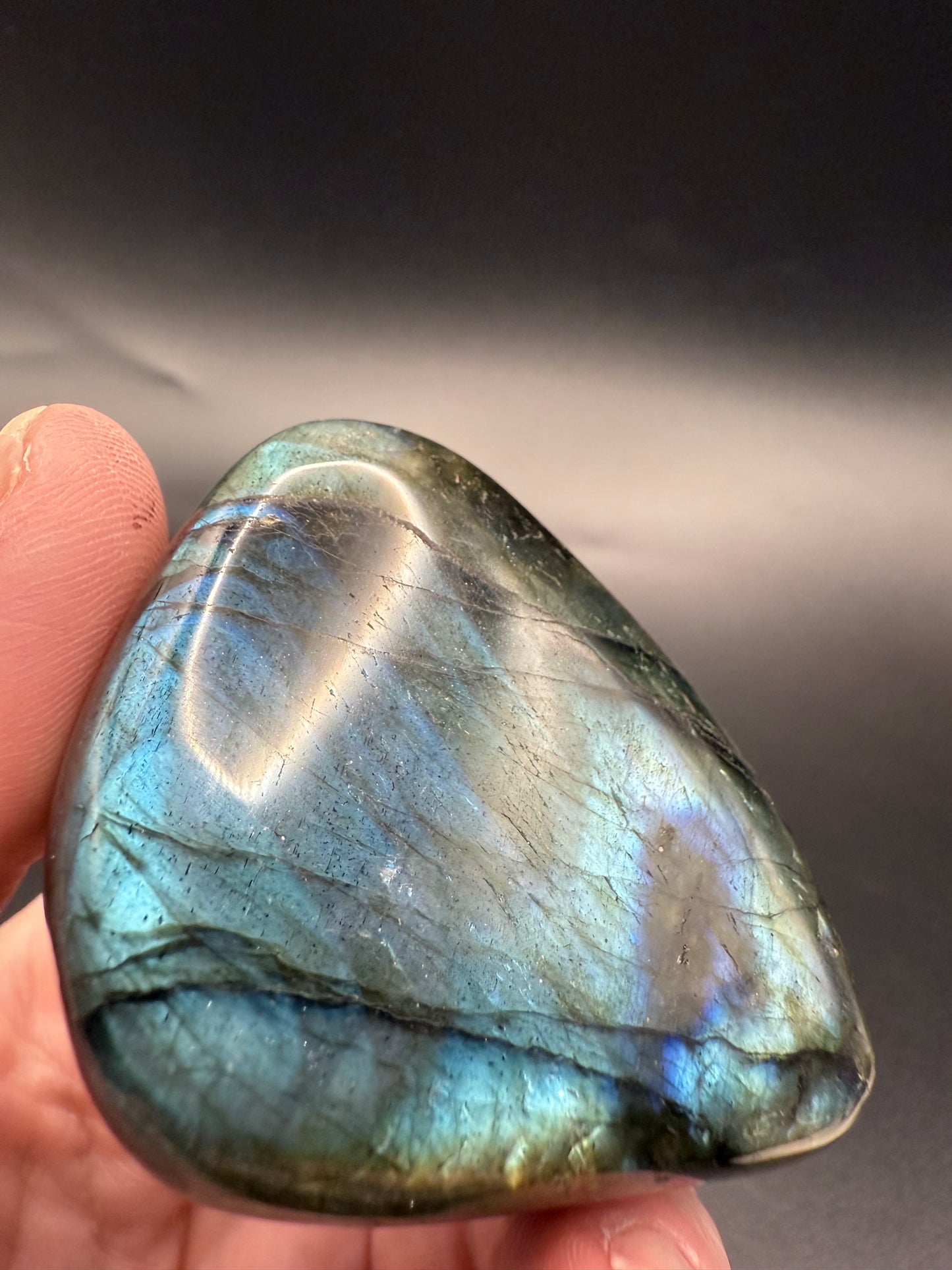 Labradorite Palm Stones 31g -108g