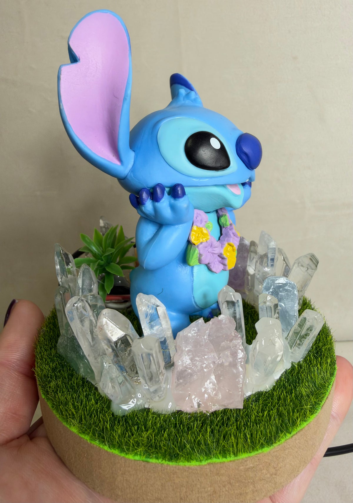 Stitch Crystal Garden USB Lamp – Approx. 11 cm Base