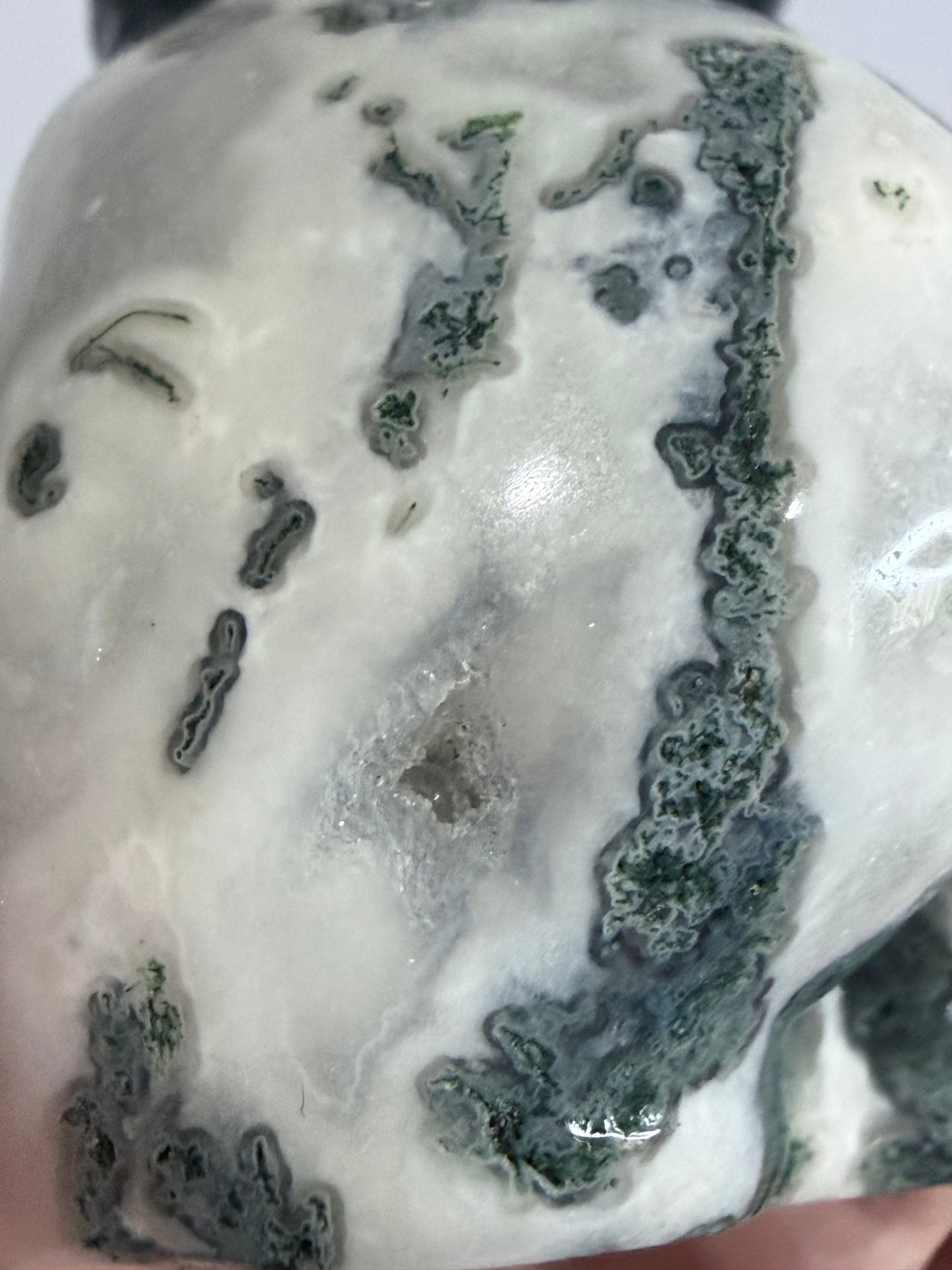 Moss Agate Goddess Statement Torso Carving – 544g - 12.5cm