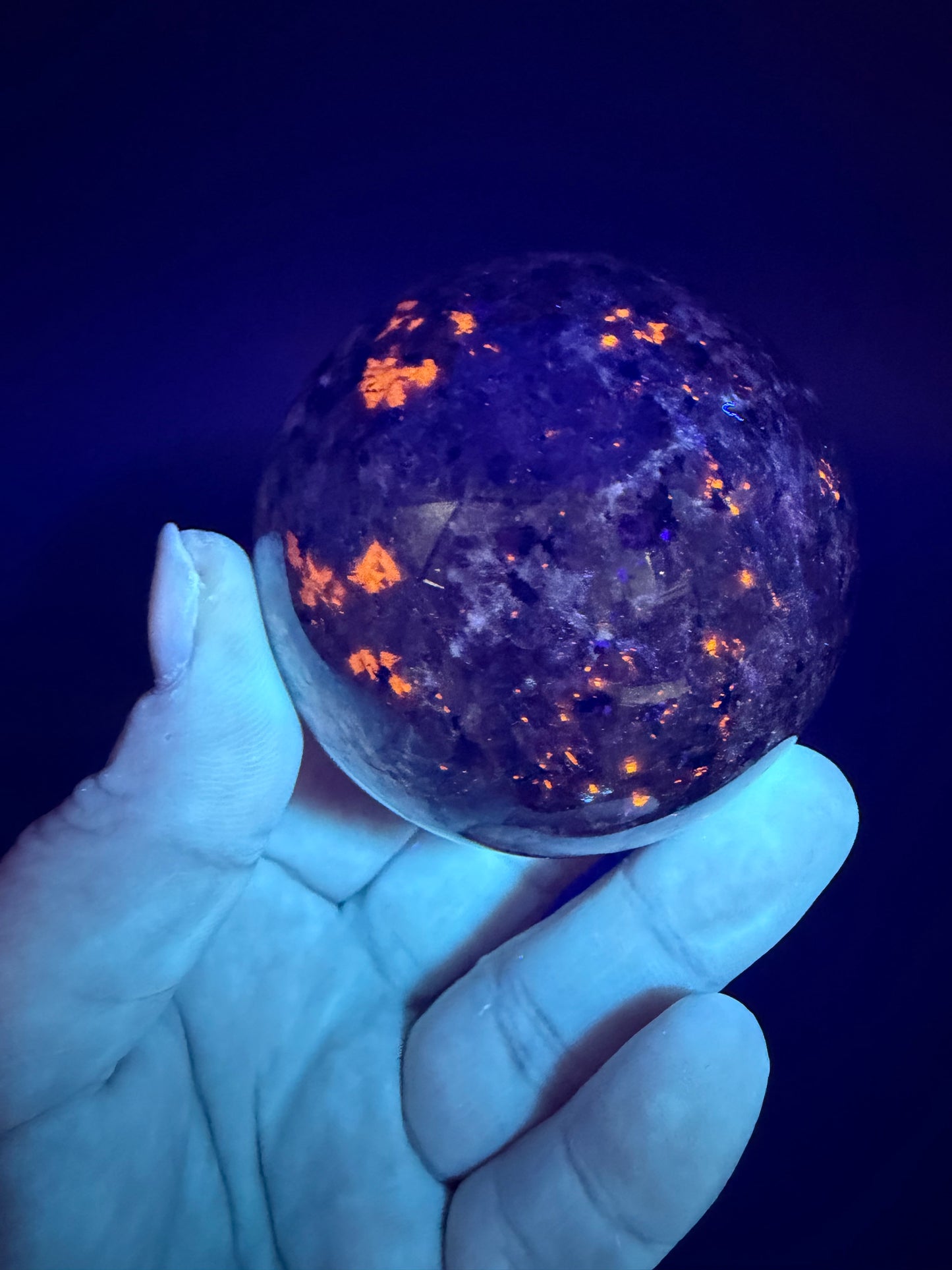 Yooperlite Sphere – UV Reactive Orange Glow