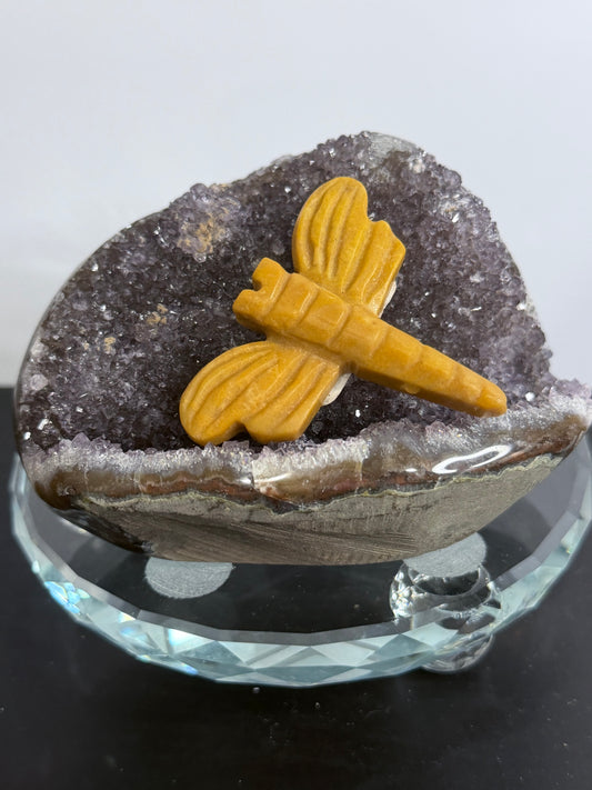 Red Amethyst Druzy Crystal Charging Bowl – Sparkling Agate Geode Freeform (410g) Encourages positive energy flow in a space