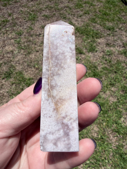 Flower Agate Tower  9.2 × 3 cm | 127 g