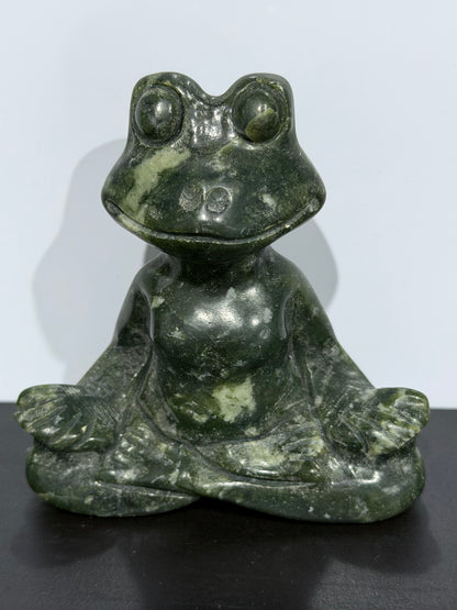 Serpentine Yoga Frog Carving 7.8cm