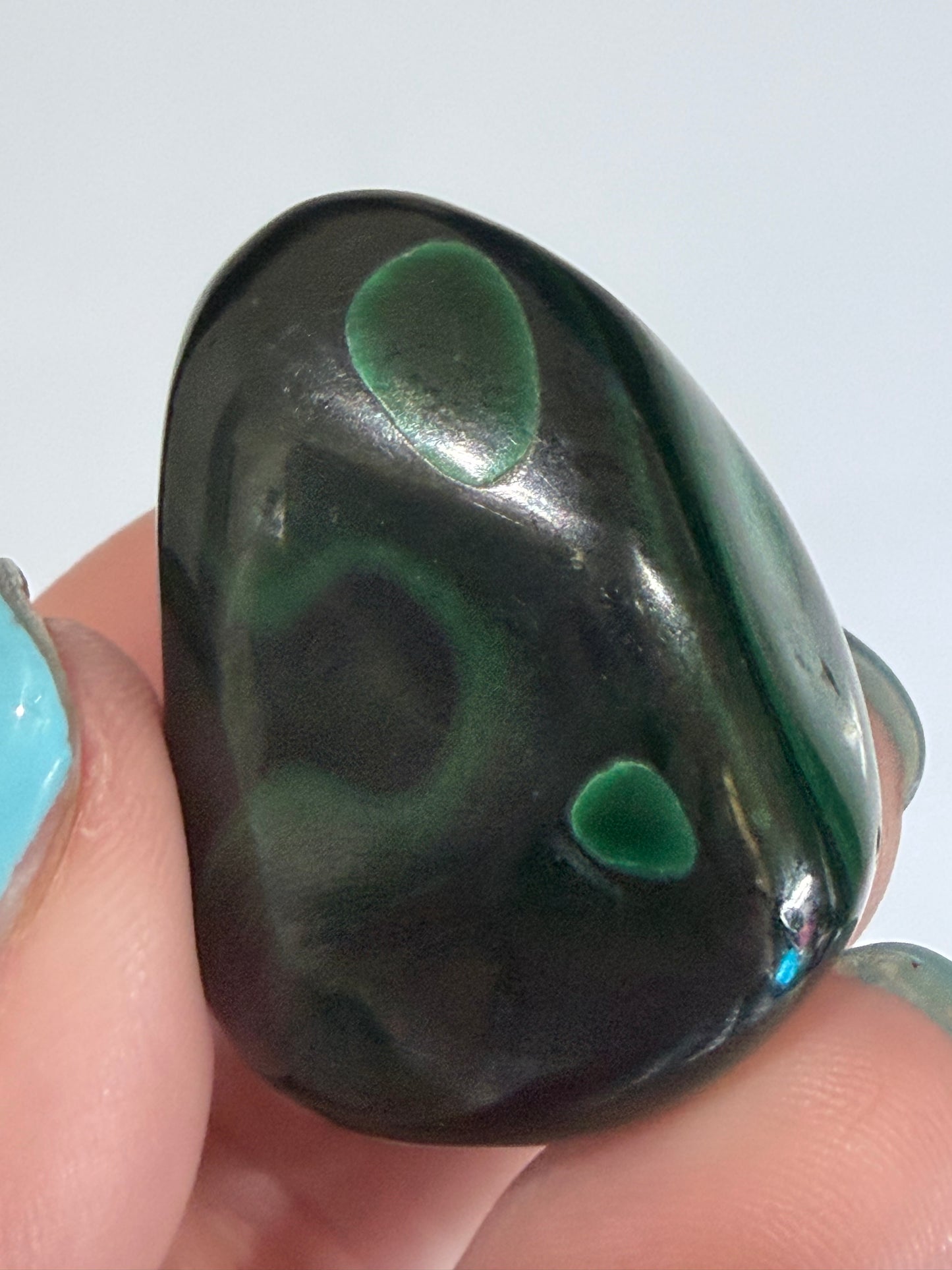 Malachite Tumble Stone - Concentric “eye” patterns A -