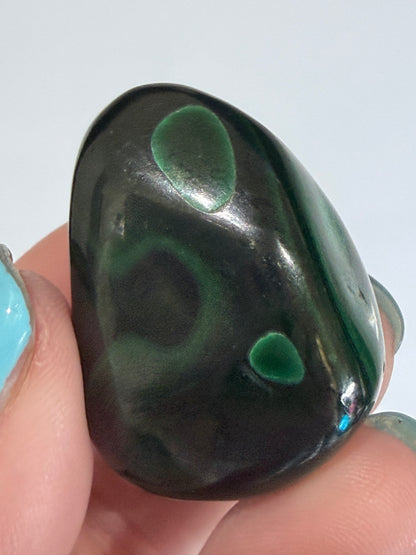 Malachite Tumble Stone - Concentric “eye” patterns A -