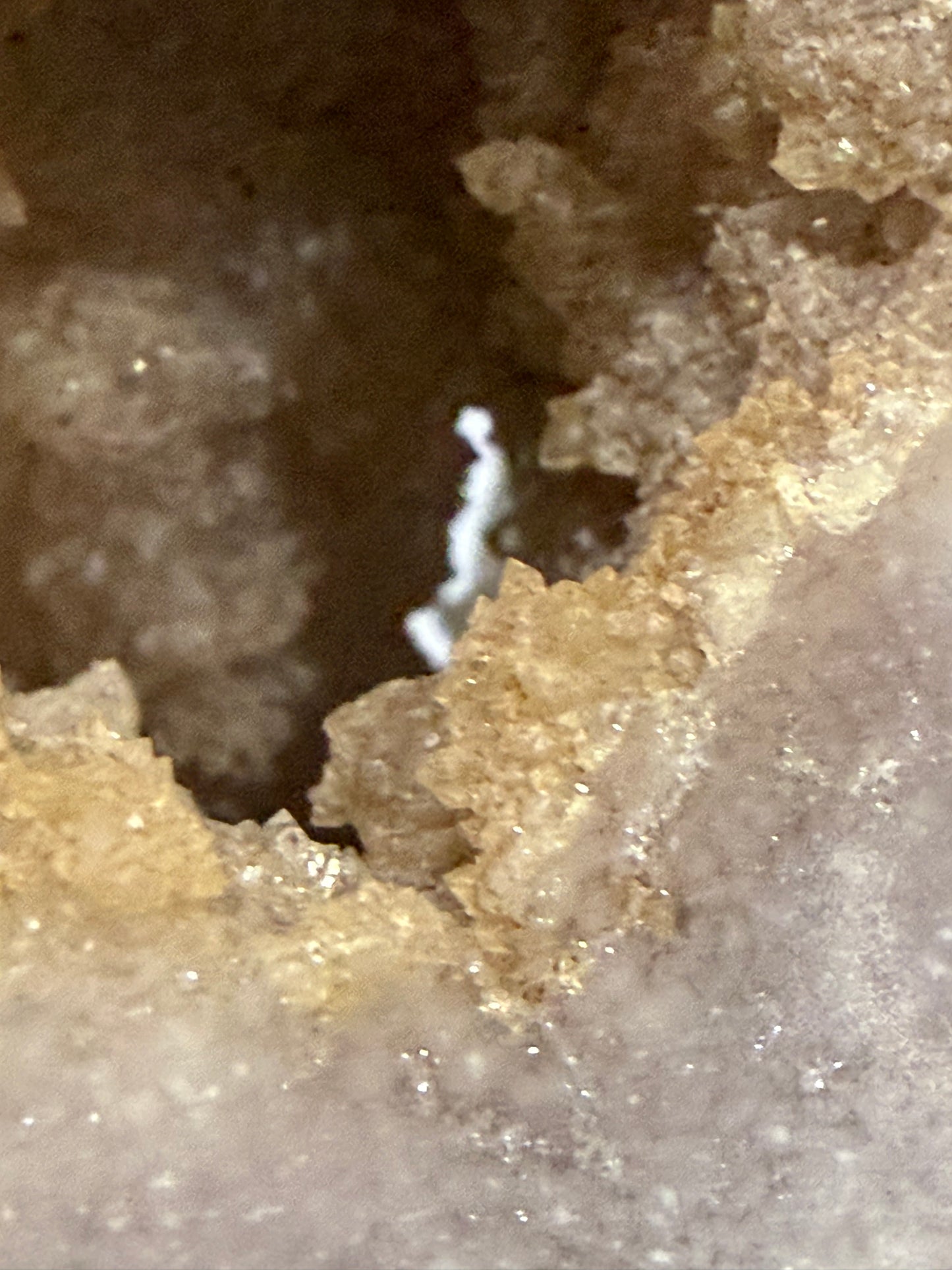 Flower Agate Druzy Tower 10.5 × 3.6 cm | 160 g