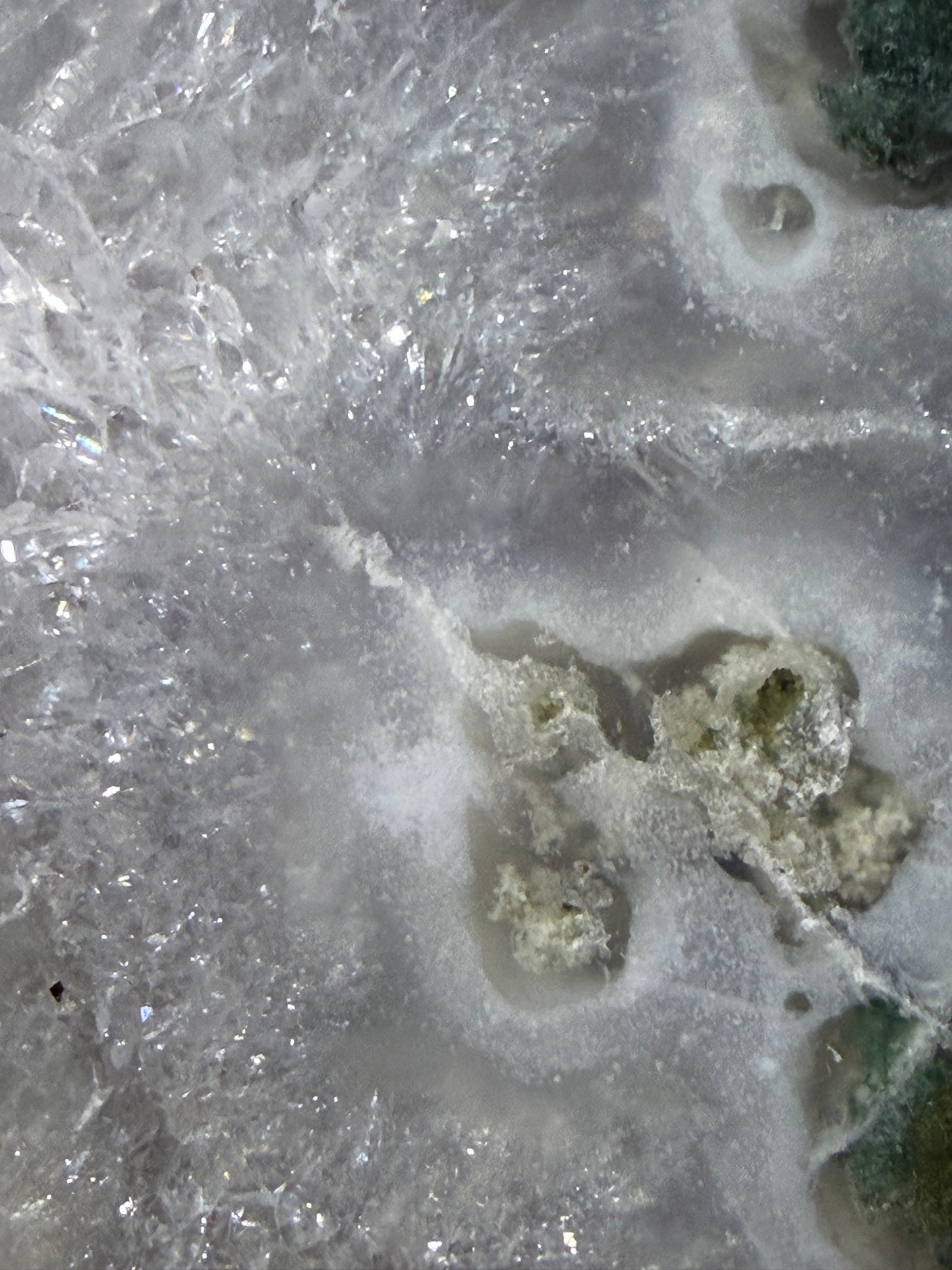 Natural Moss Agate Druzy Heart – Crystal Heart with Sparkling Quartz | 5.2 x 4.8 cm | 41g A