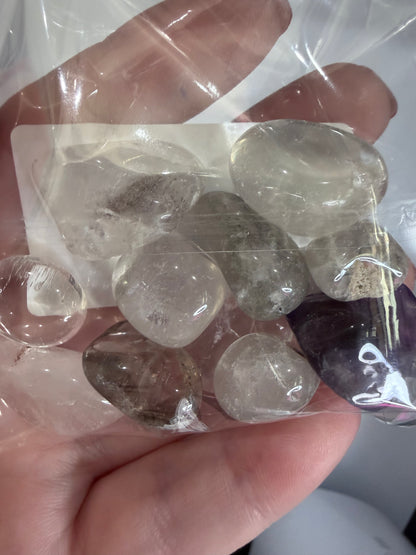 Mixed Quartz Tumbles – 50g