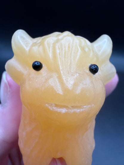 Orange Calcite Highland Cow Crystal Carving – 5.5cm