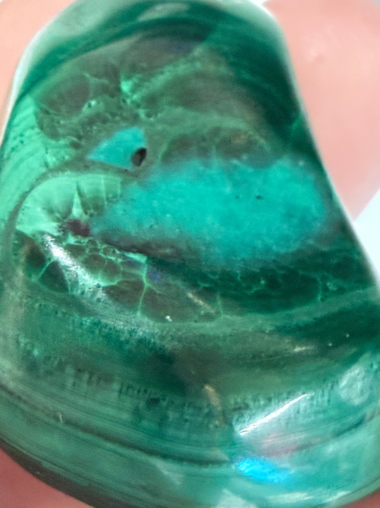 Malachite Tumble Stone - Concentric “eye” patterns A -