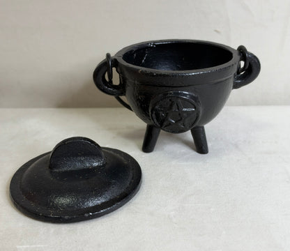 Cast Iron Pentacle Cauldron with Lid – Witch & Altar Décor