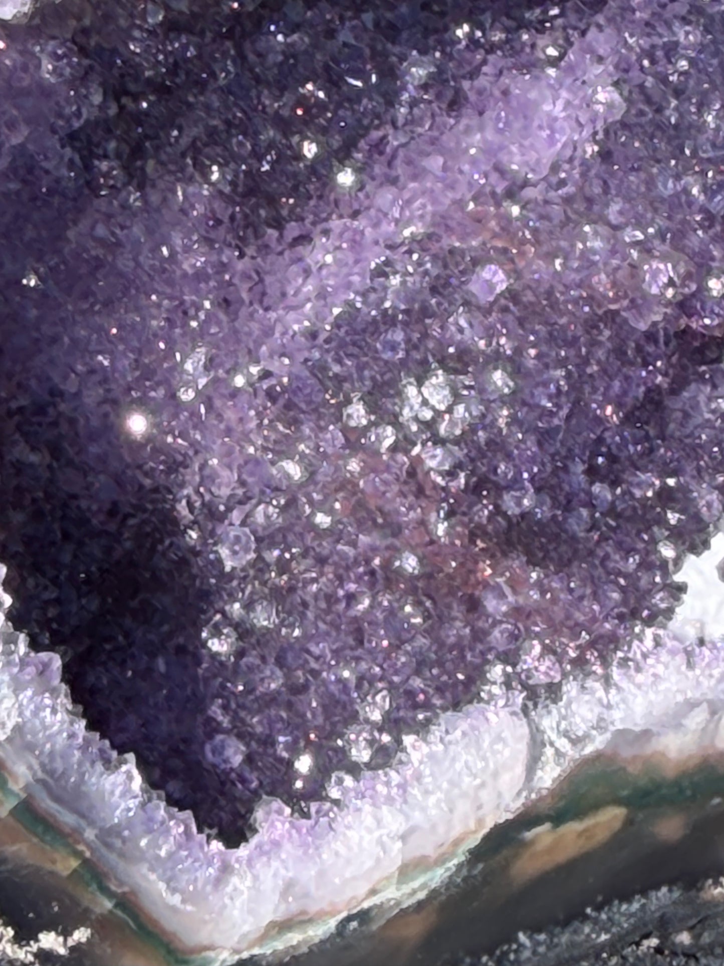 Brazilian Amethyst Druzy Cave Geode – 954g F